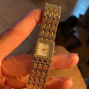 Pulsar diamond two tone watch gorgeous!